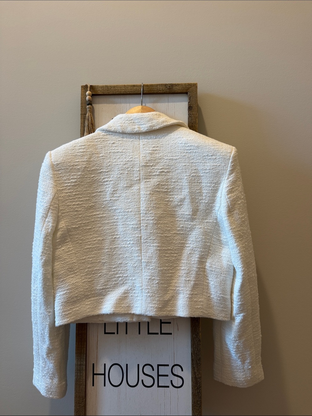 Zara Cream Bouclé Short Blazer with Gold Buttons - Picture 3 of 7